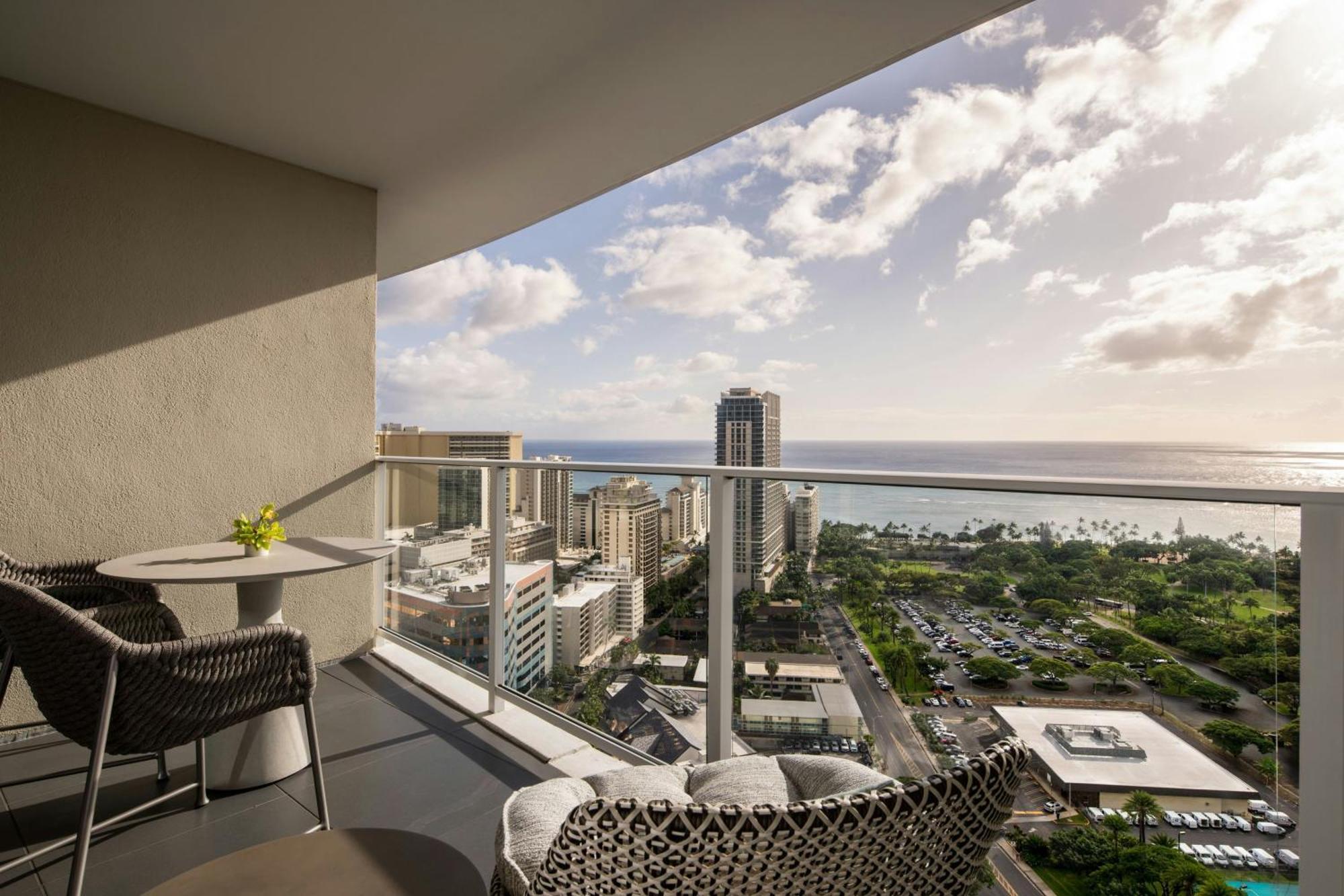 The Ritz-carlton Residences, Waikiki 5*