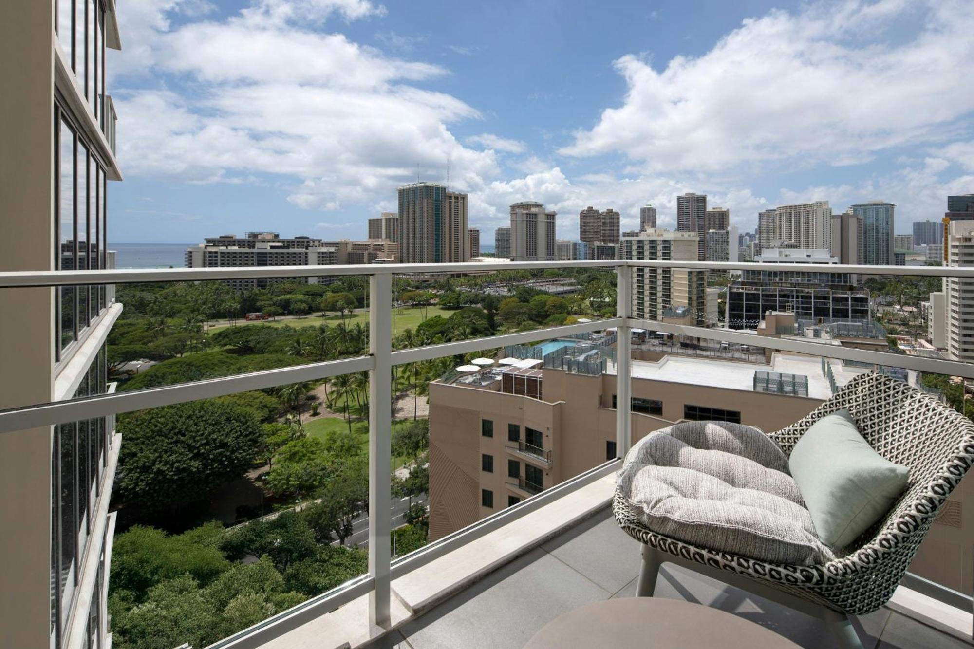 The Ritz-carlton Residences, Waikiki Honolulu